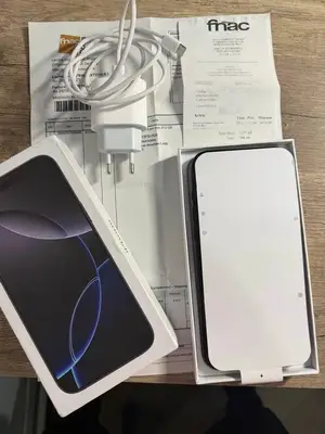 iPhone 16 Pro Max neuf - Miniature 2