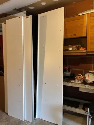 Grande armoire blanche à portes coulissantes 180 x 240 x 60 cm, à réparer - Miniature 3