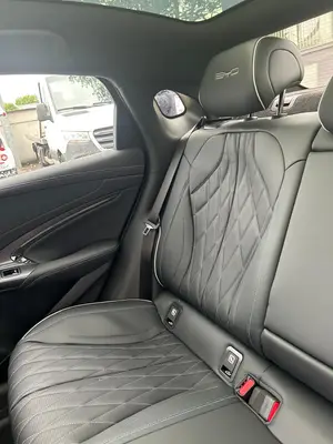BYD Seal disponible pour activité VTC - 375 € par semaine - Miniature 4