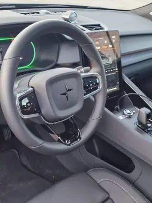 Location Polestar 100 % électrique avec assurances VTC incluses - Miniature 3
