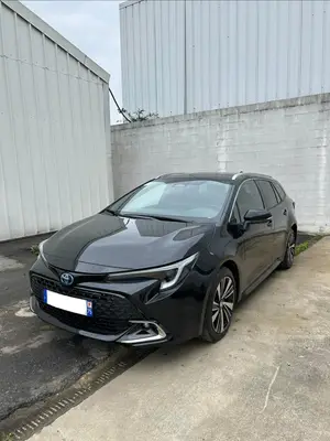 Toyota Corolla Touring Sport 2026 toute neuve - location avec assurance VTC