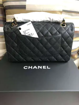 Nouvel ensemble complet CHANEL Caviar matelassé MEDIUM Double rabat classique en noir GHW