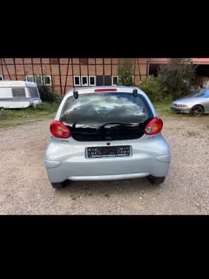 Toyota Aygo - Miniature 2