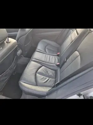 Mercedes E240 Elegance à récupérer en Allemagne - Miniature 5