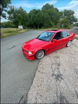 BMW Série 3 E36 - Miniature 2