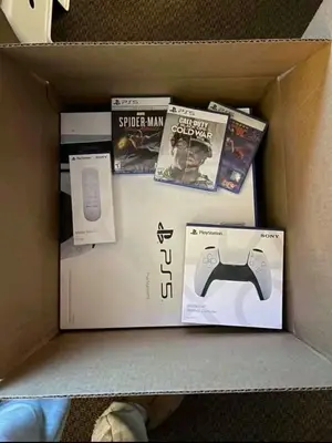 Console Sony PS5 neuve avec tous ses accessoires