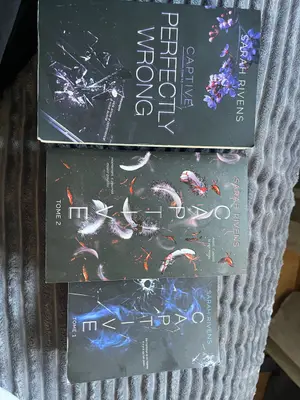 Lot 3 livres Captive Sarah Rivens - Tomes 1, 1.5, 2