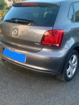 Volkswagen Polo Match 2 1.6 TDI 90ch 2014 - Miniature 2