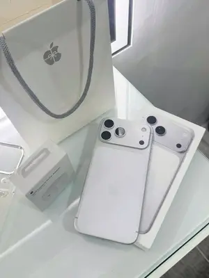 iPhone 17 Pro Max 800€ - Neuf avec facture - Miniature 5