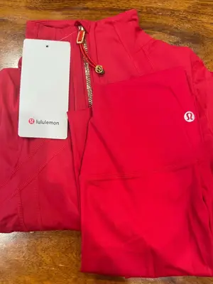 Ensemble Lululemon veste et legging rose