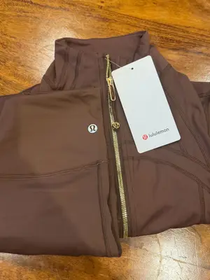 Ensemble Lululemon veste et legging marron