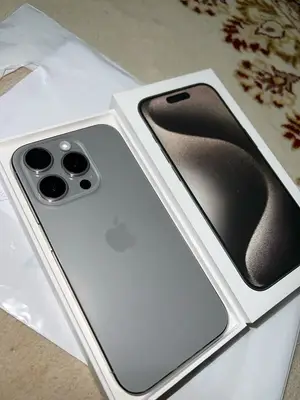iPhone 15 Pro Max 512 Go - Miniature 3