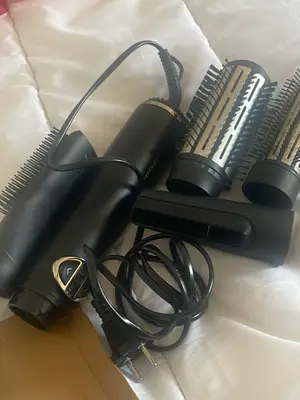 Lot de 3 brosses noires bon état