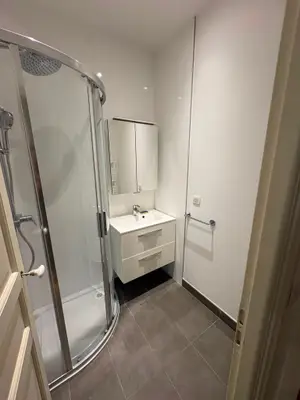Sous-location Paris 16 - 50m² Place Victor Hugo - Miniature 2