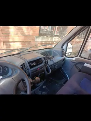 Peugeot Boxer 2.2 HDi 100cv - Très bon état - Miniature 5
