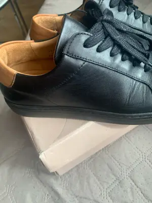 Chaussures en très bon état - Miniature 5