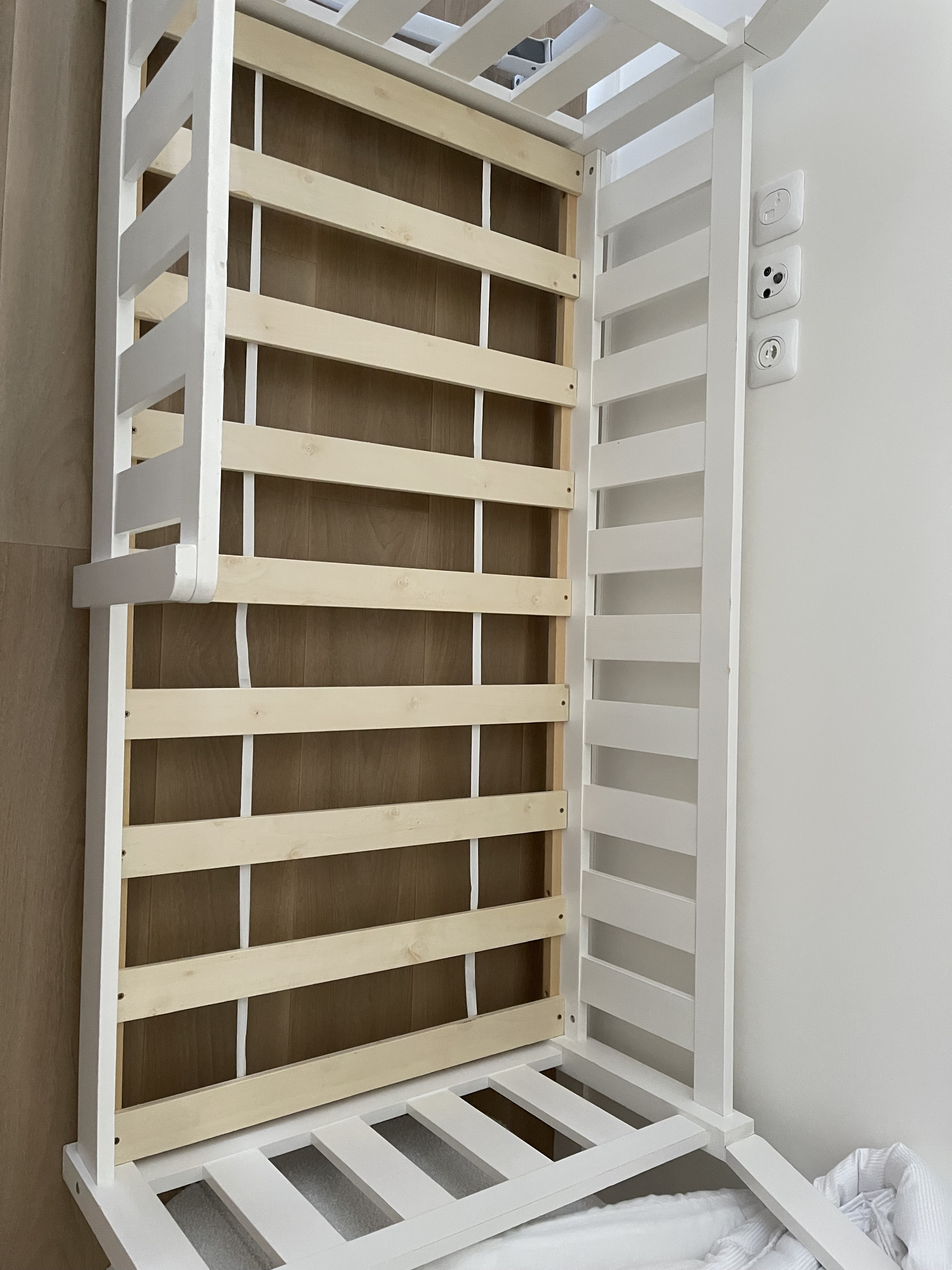 Vente d'un lit enfant 75x140 - Miniature 10