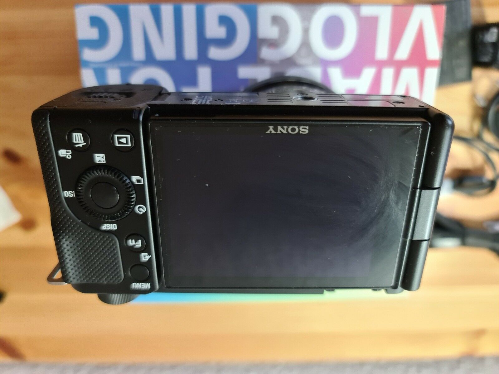 Kit Sony Alpha ZV-E10 avec SEL-1650 + poignée Bluetooth