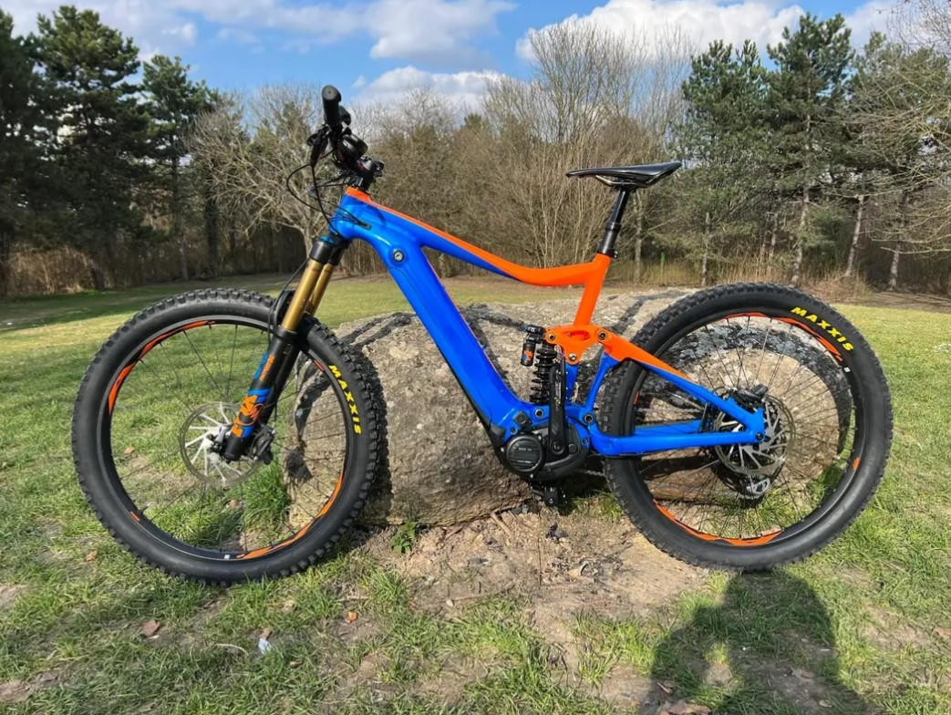 Vélos BMX 234
