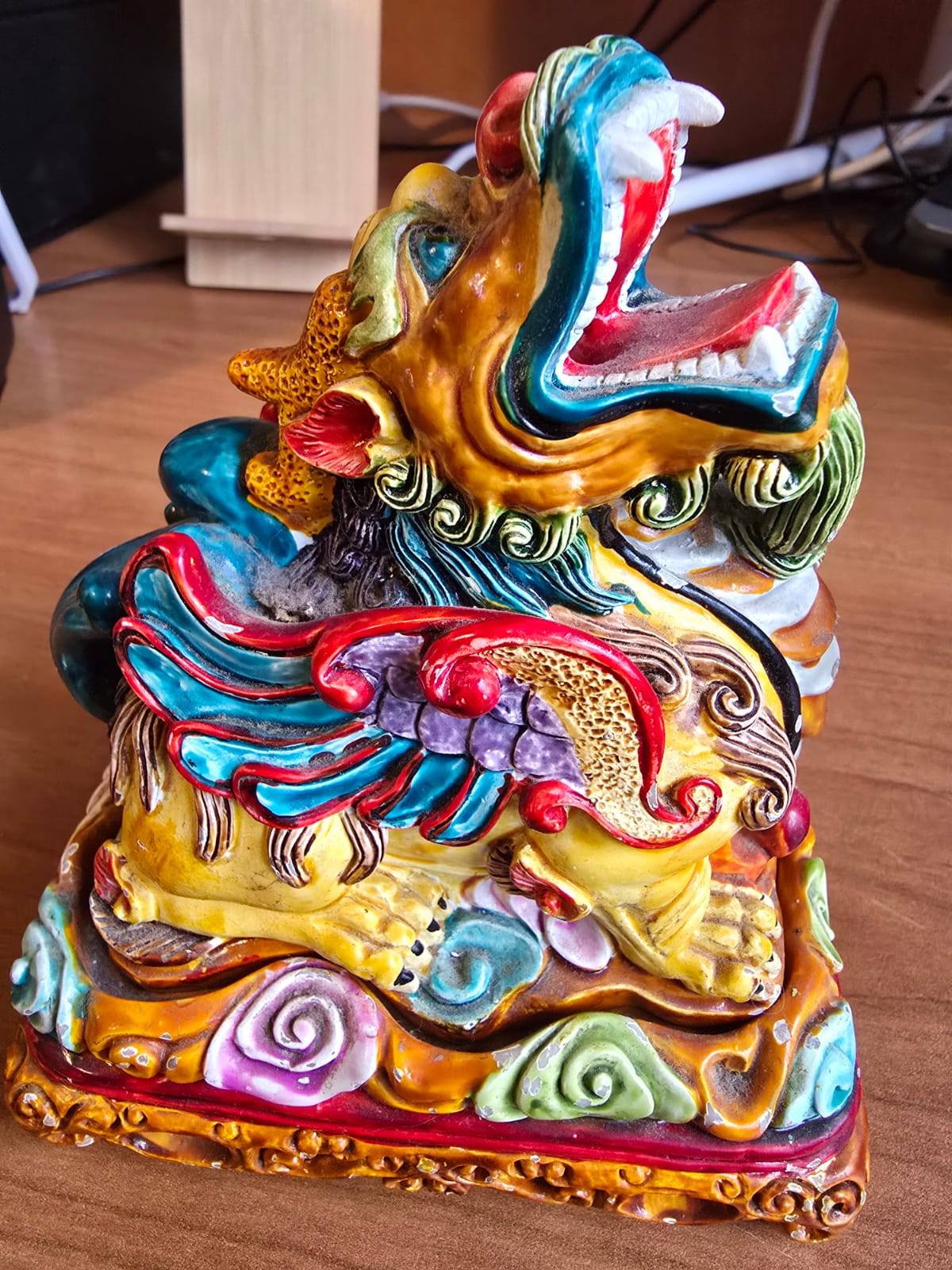 Dragon en porcelaine chinoise peint à la main - Miniature 2