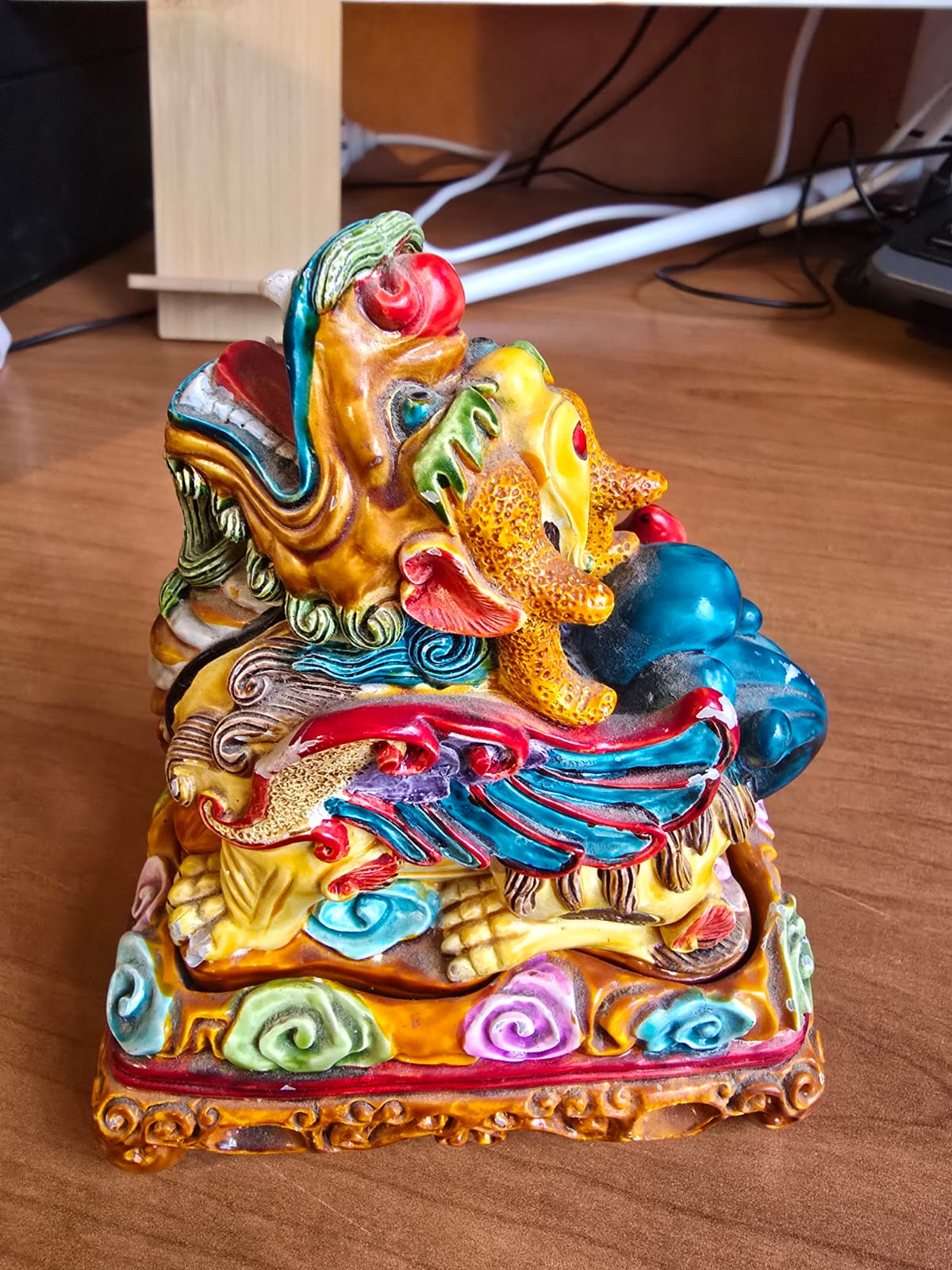 Dragon en porcelaine chinoise peint à la main - Miniature 4