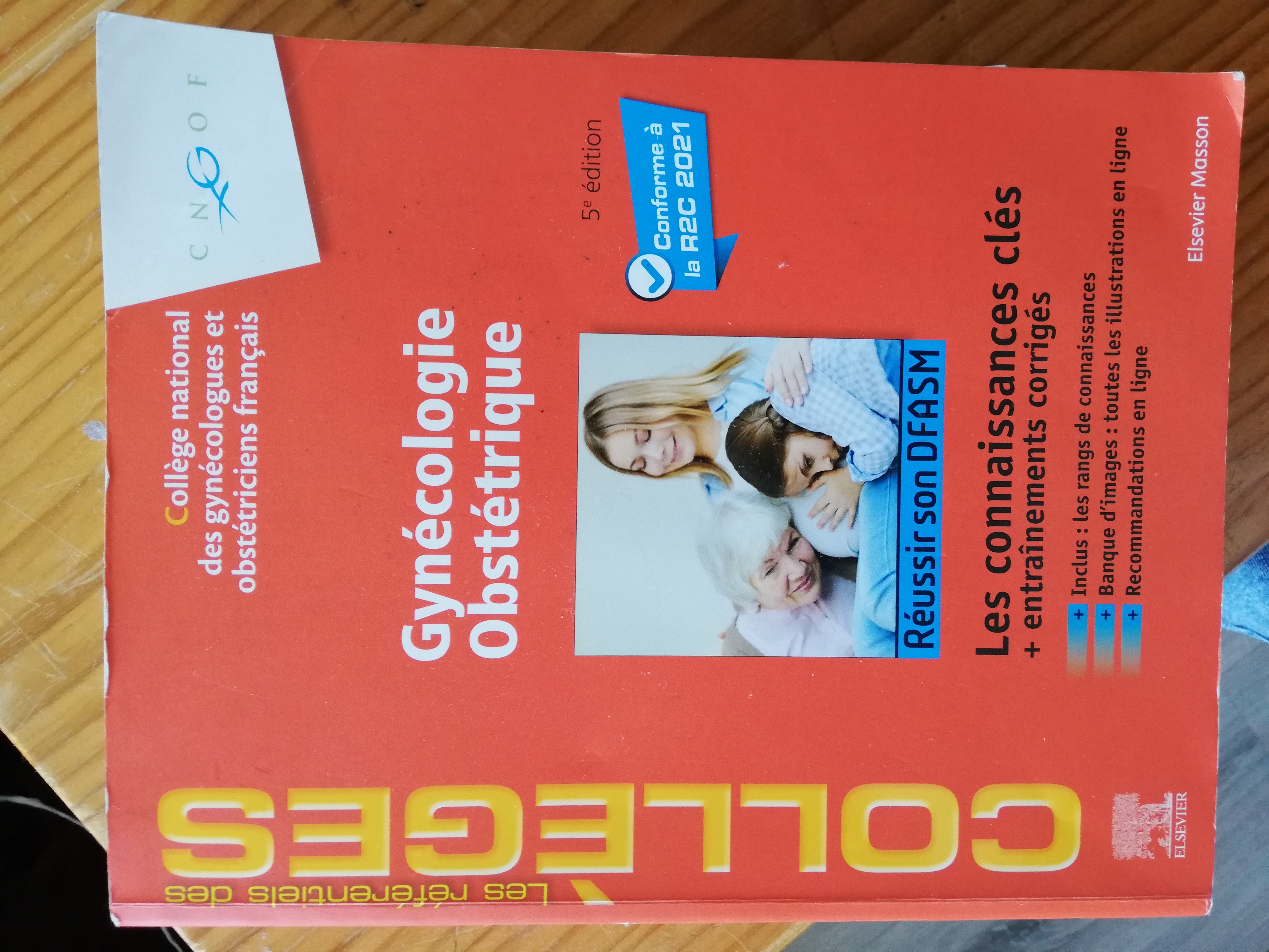 College gynécologie