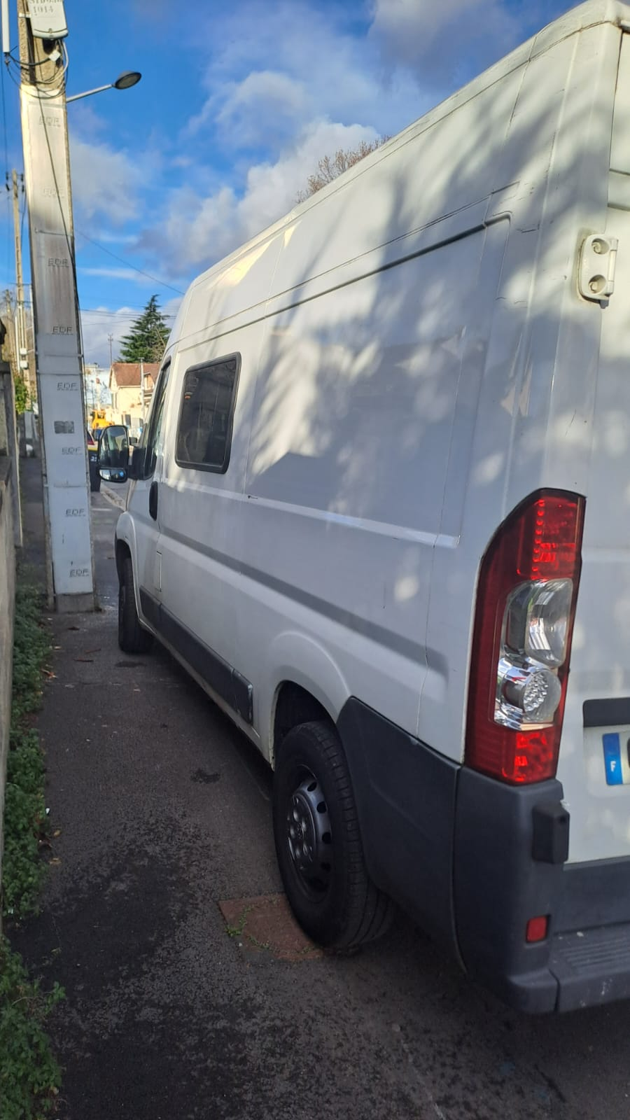Vends Peugeot Boxer 7 places en excellent état - Miniature 4