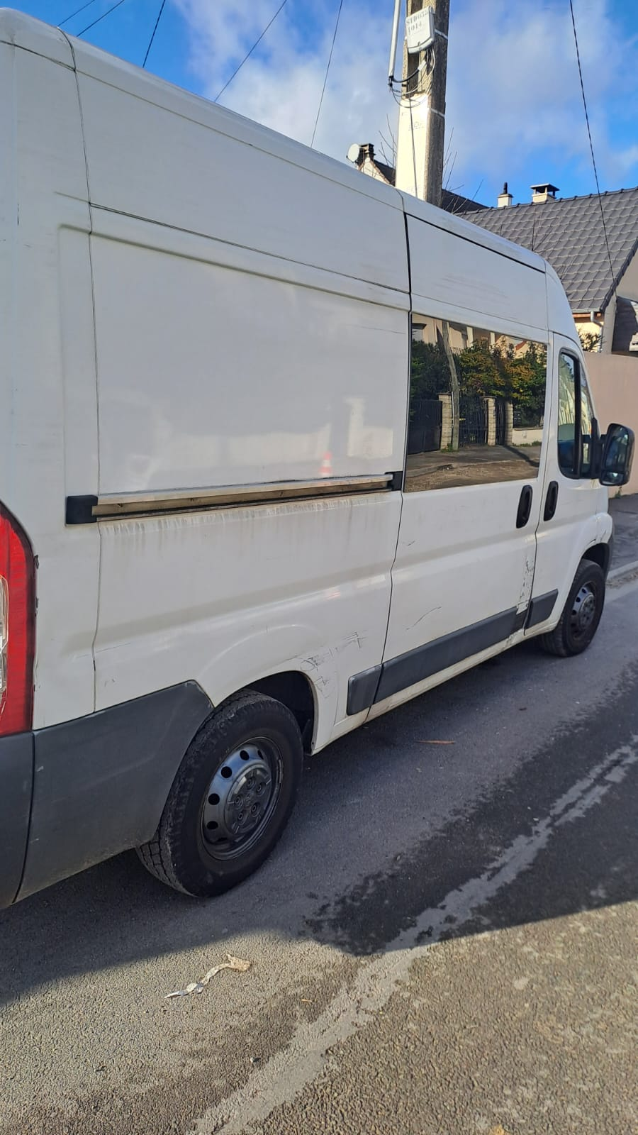 Vends Peugeot Boxer 7 places en excellent état - Miniature 2