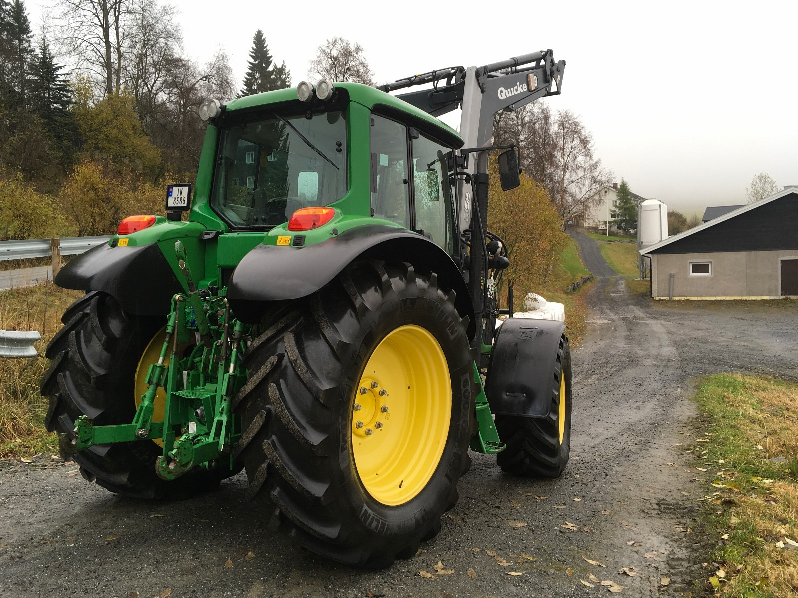 John Deere 6430