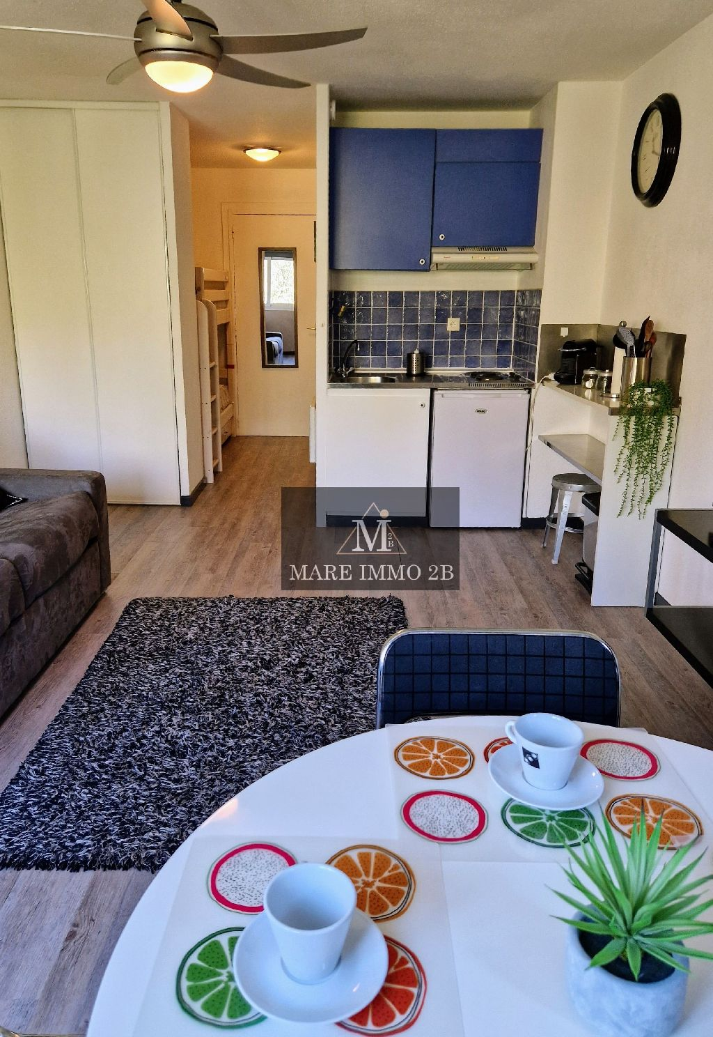 En Exclusivité: Studio à 50 mètres des Plages - Miniature 2