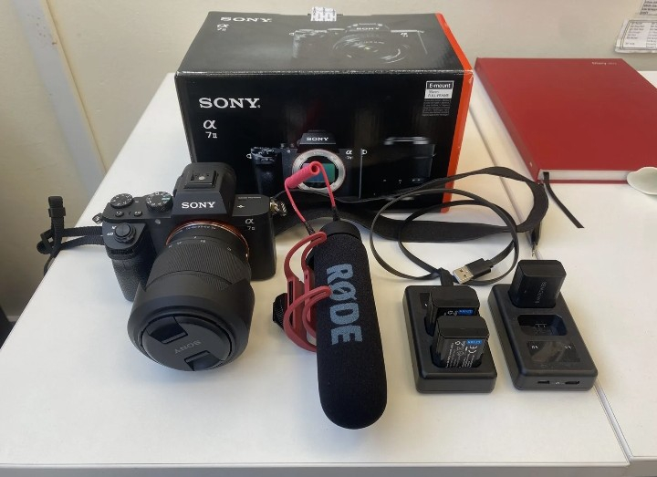 Appareil photo numérique Sony Alpha A7 III 24,2 mégapixels avec Sigma 24-70 Art f2.8 EF