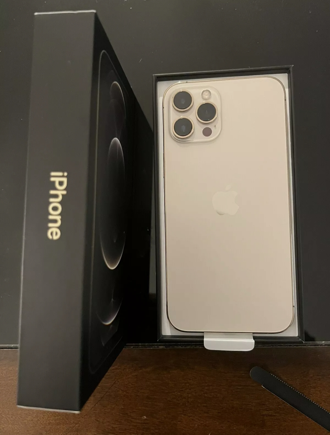 Apple iPhone 12 Pro Max - 128 Go - Or (Débloqué) - Miniature 2