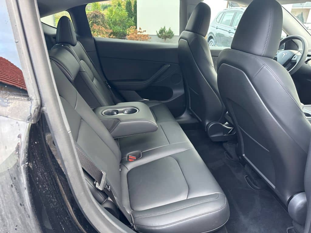 Tesla Model Y Long Range *Dual Motor*AWD *20 Zoll