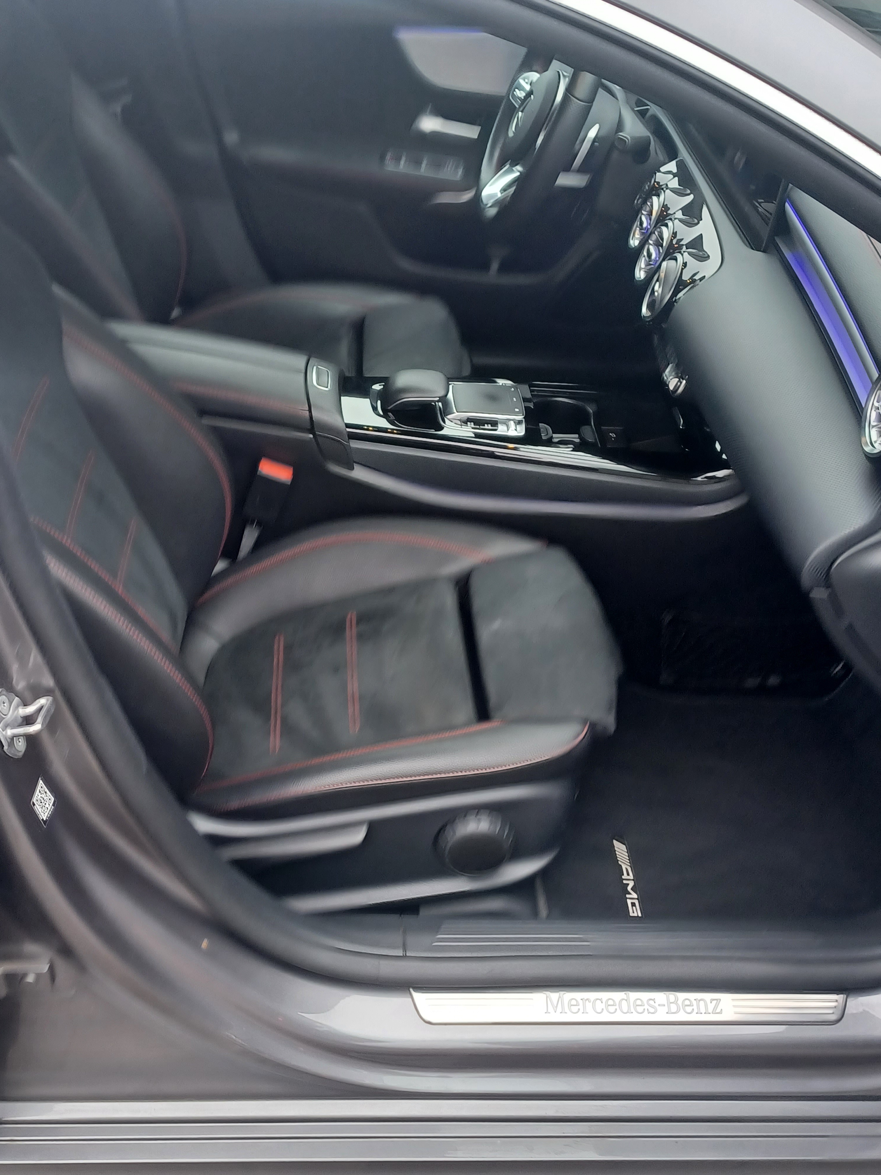 Mercedes CLA 200 7G-DCT AMG LINE à vendre - Miniature 5