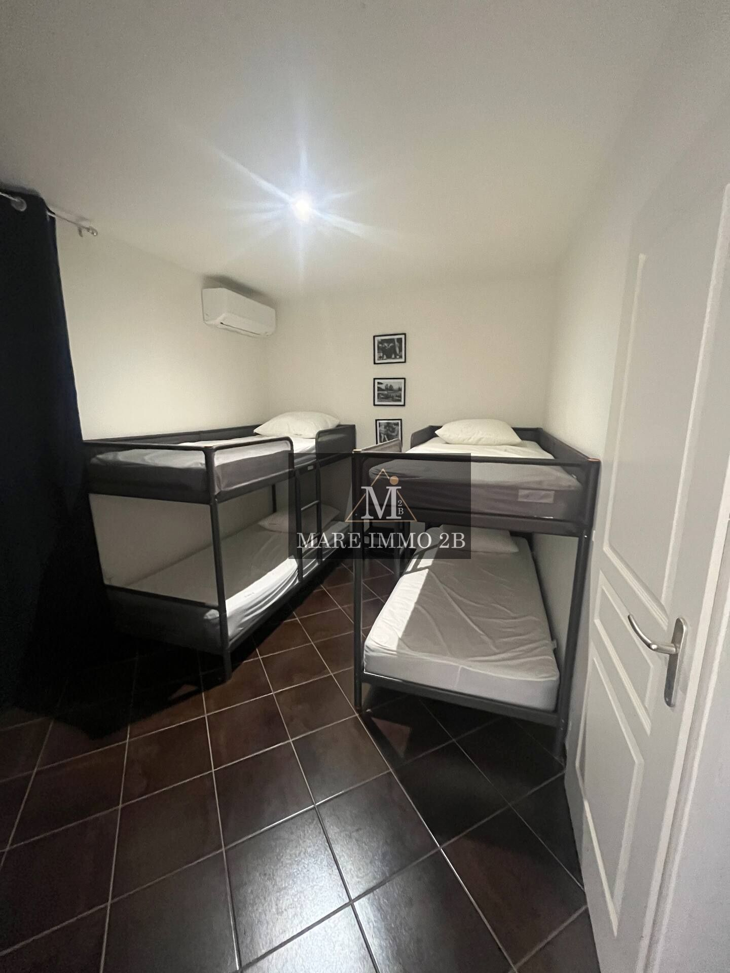 Villa contemporaine avec Piscine - Miniature 11