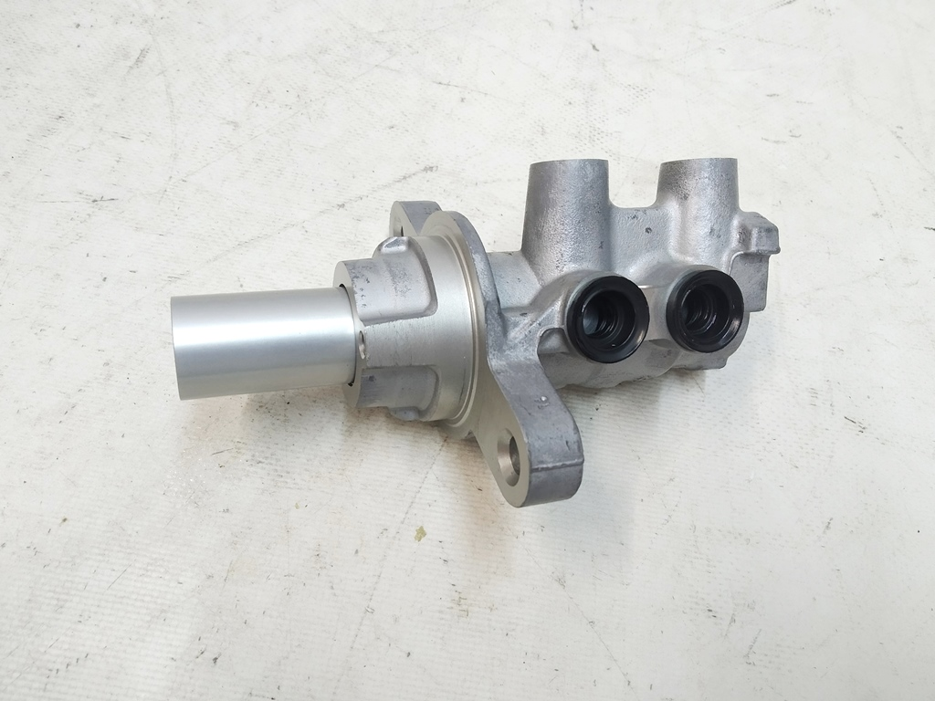 Maître cylindre de frein BOOSTER Tesla modèle 3  843324
