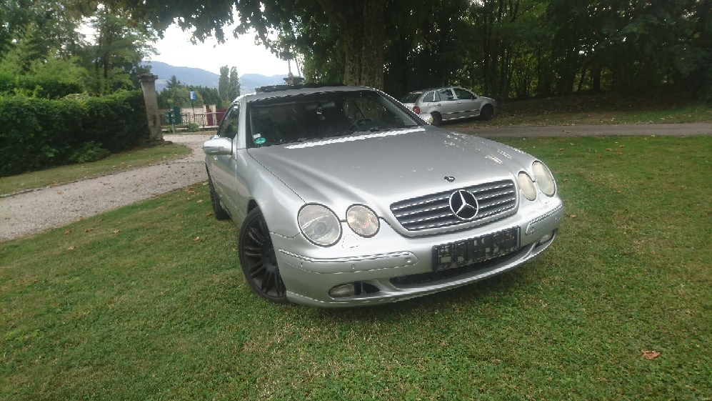 Mercedes CL500 V8 - Miniature 3