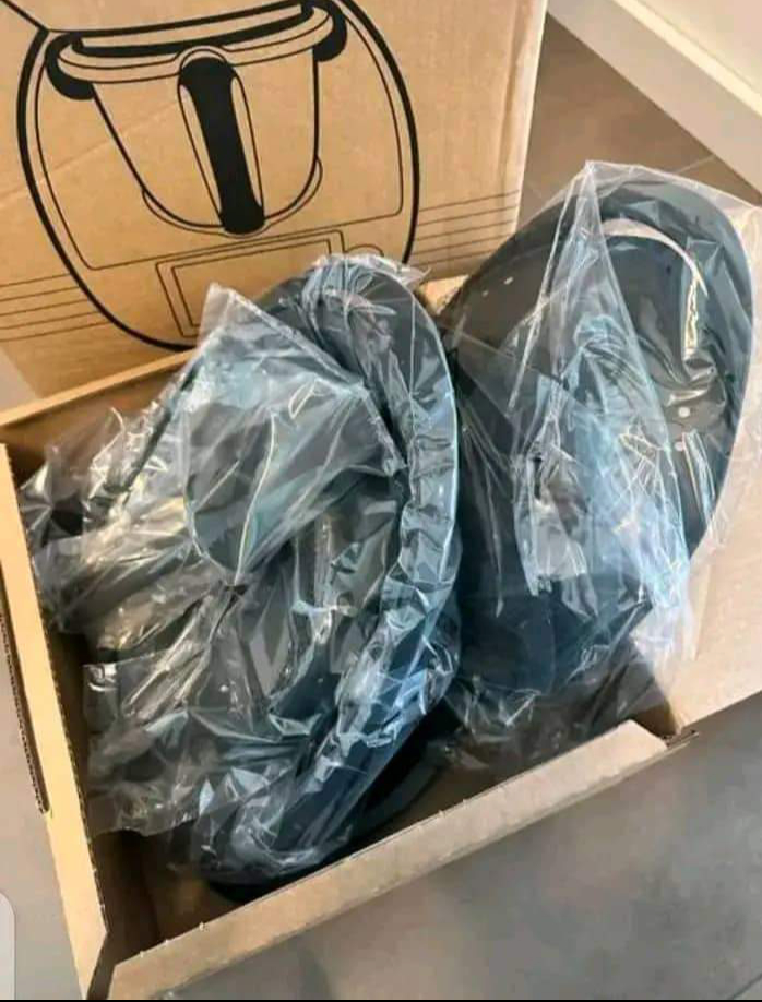 Thermomix tm6 noir complet avec accessoires