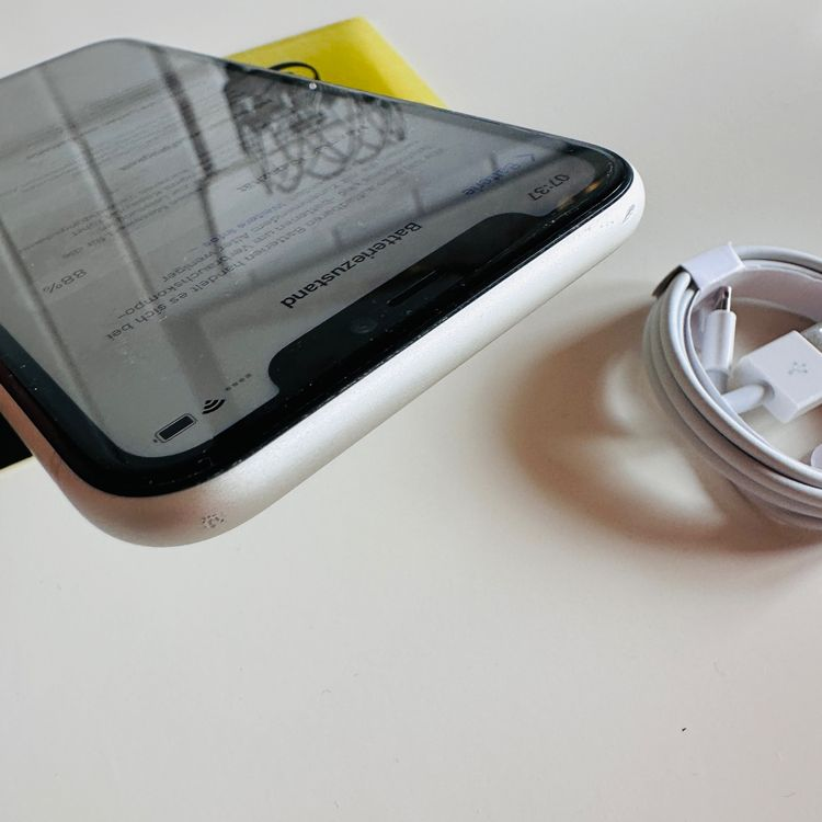 iPhone 11