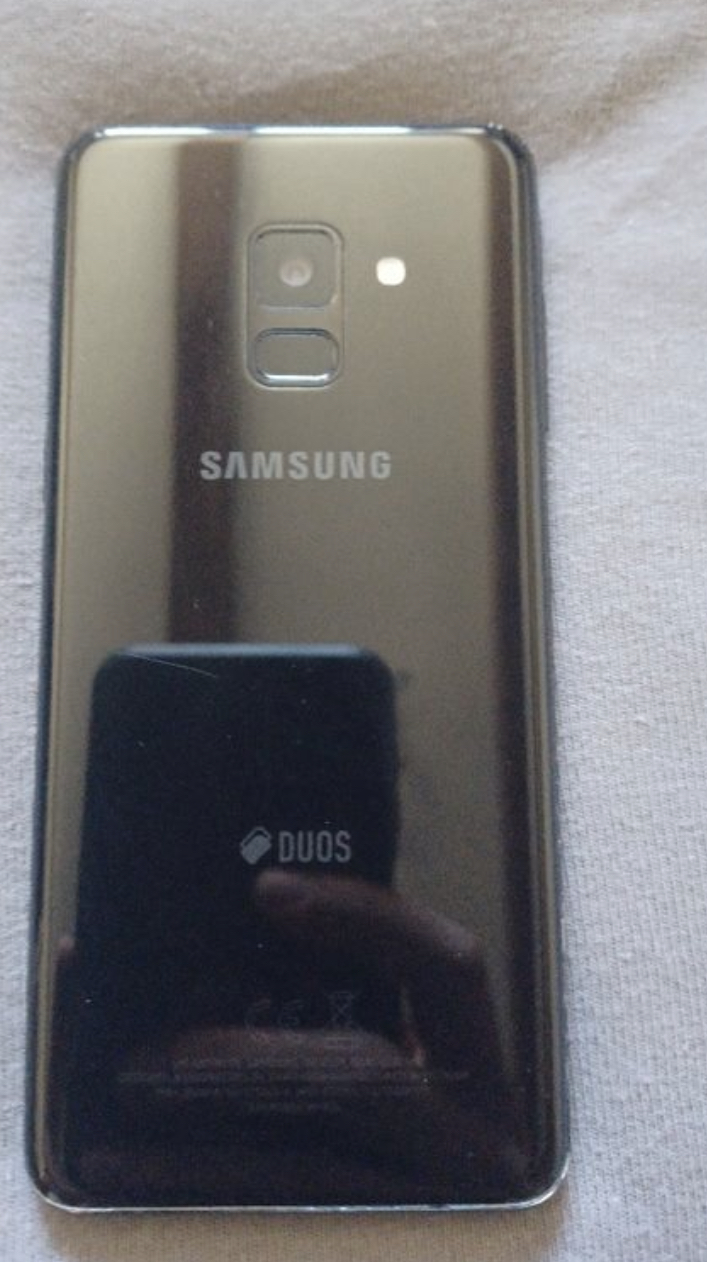 (M)  Samsung A8