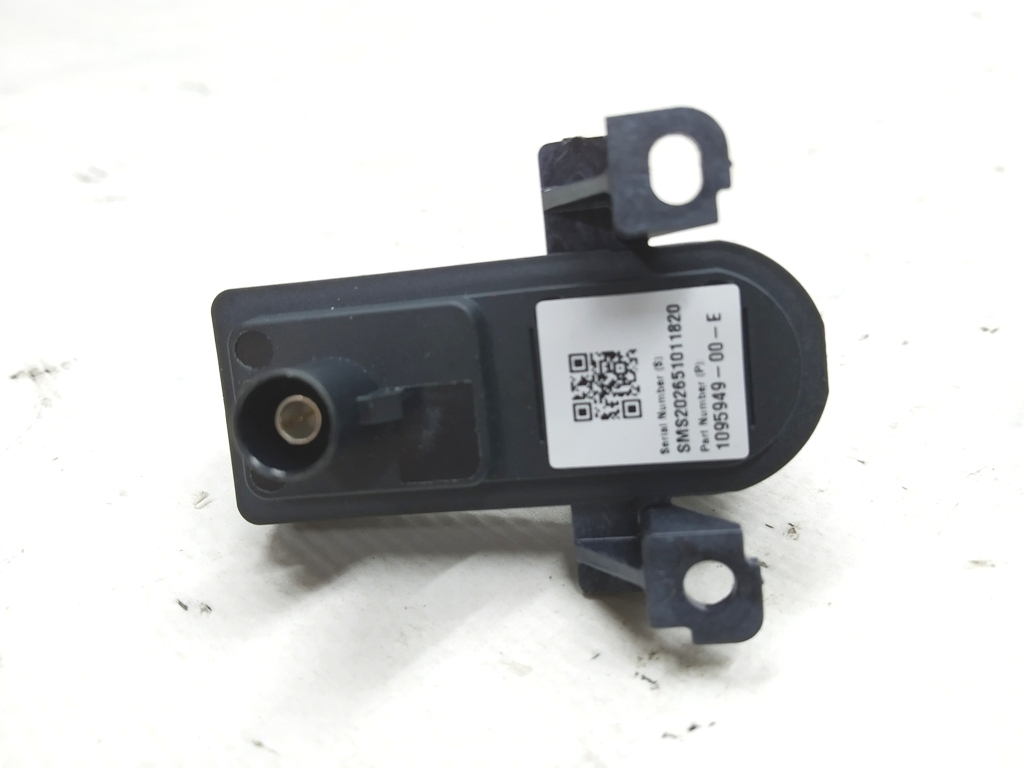 Caméra pour bouton de déverrouillage du couvercle de coffre Tesla Model 3, Model Y  1095949-00-E cam