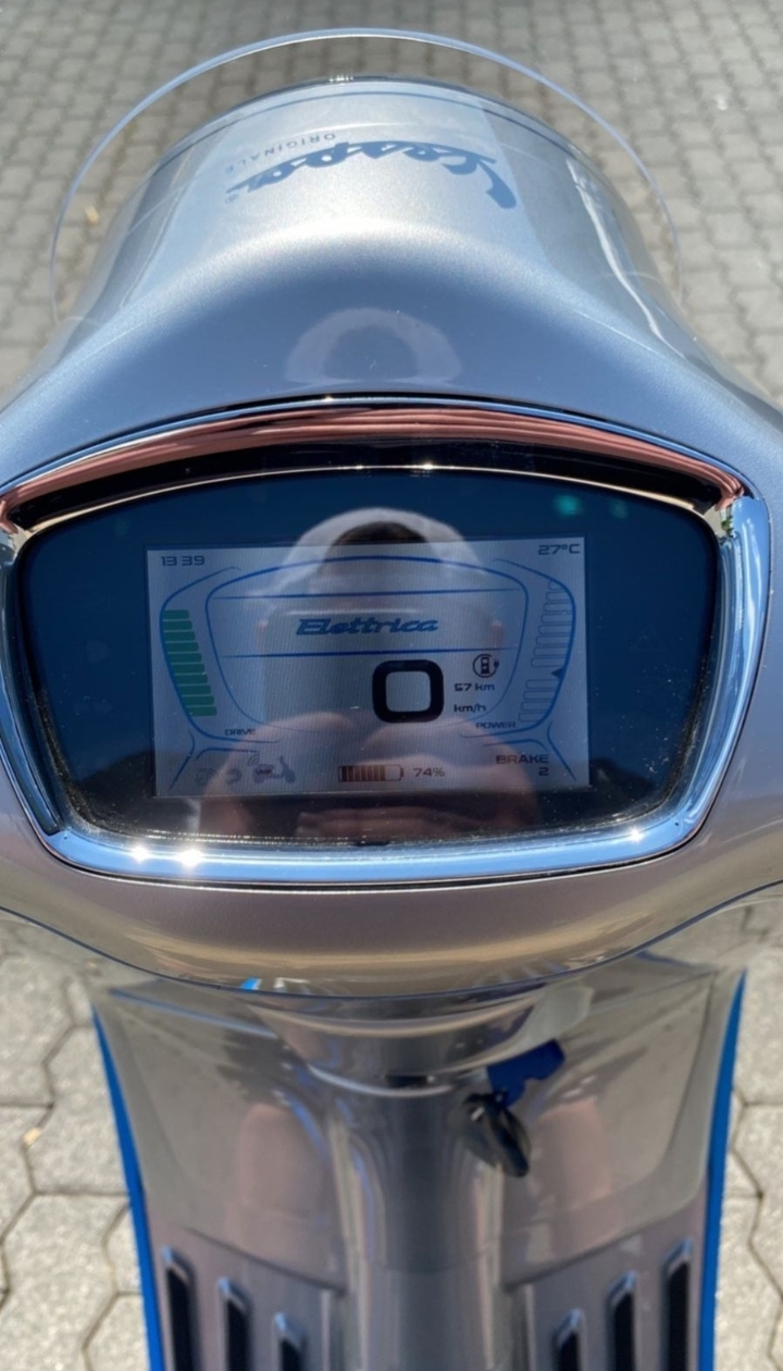Vespa Électronique/ Moto neuf