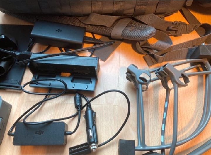 Je vends mon drone bien-aimé Mavic 2 Pro.  Il est en bon état et fonctionne parfaitement. - Miniature 5