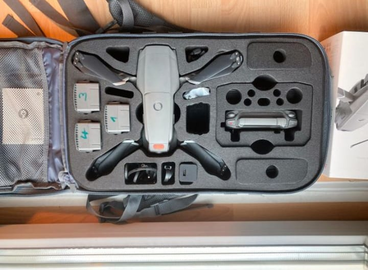 Je vends mon drone bien-aimé Mavic 2 Pro.  Il est en bon état et fonctionne parfaitement. - Miniature 4