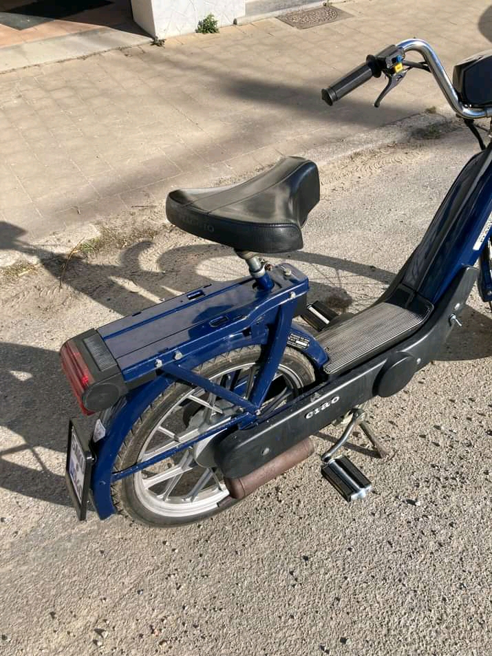 Vélomoteur vespa Piaggio px 25km/h modèle CIAO bleu océan