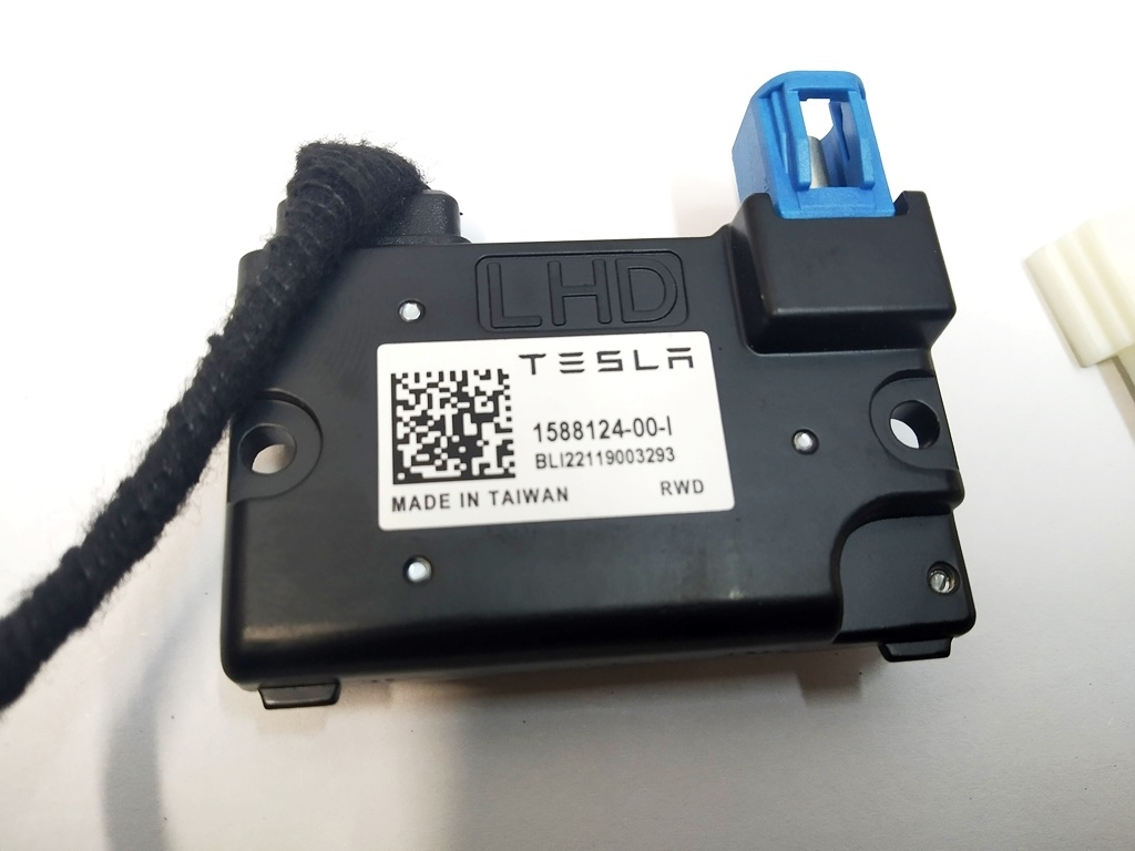 Caméra intérieure Tesla modèle Y  1588124-00-I