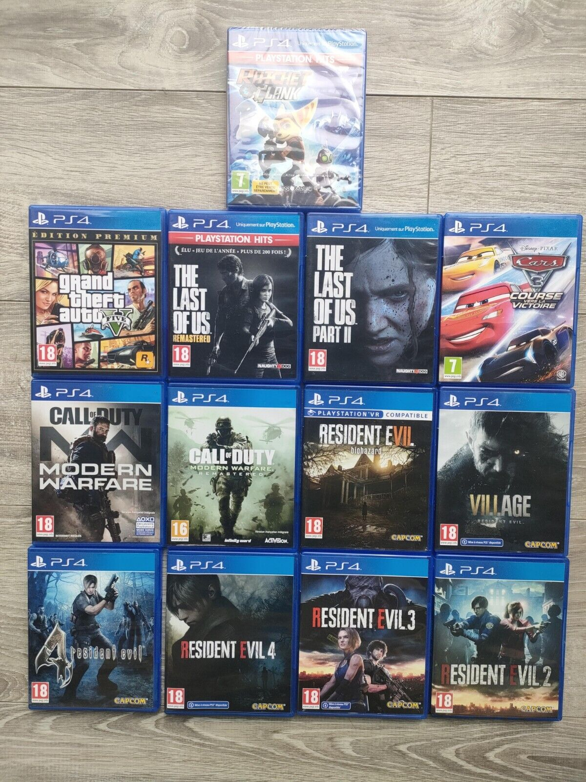 Sony PlayStation PS4 Pro - 1To - Blanc Glacier + 13 Jeux - Miniature 2