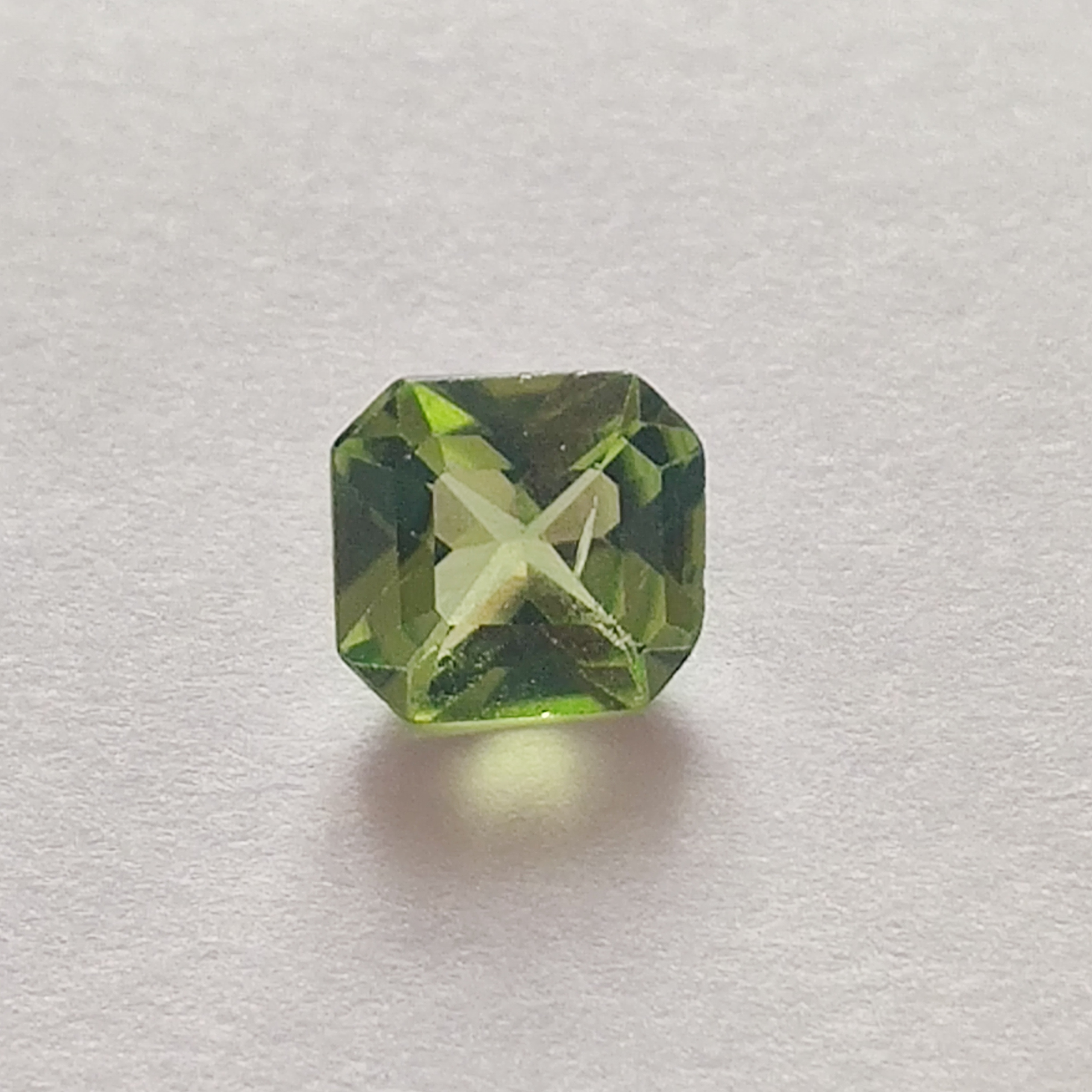 1.87 ct belle peridot 100% naturelle - Miniature 5