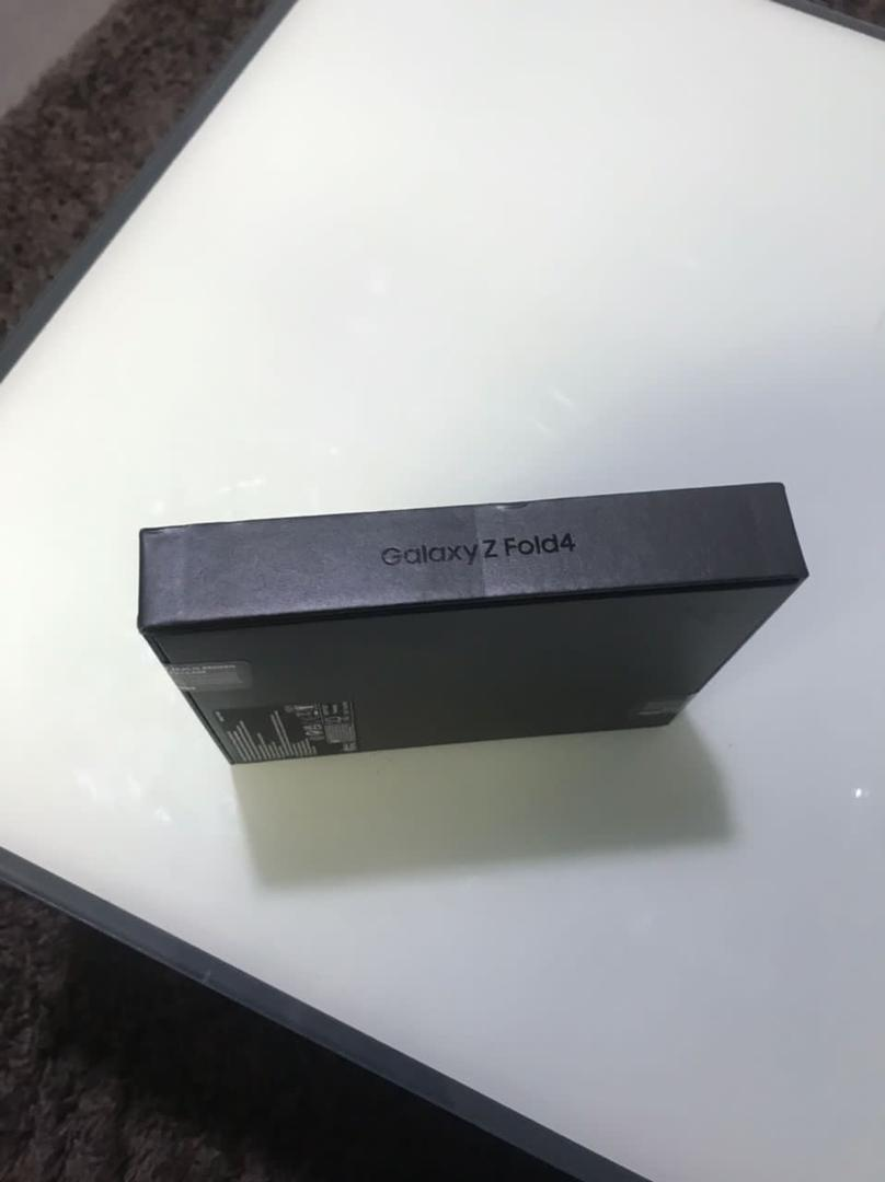 Samsung Galaxy Z fold 4