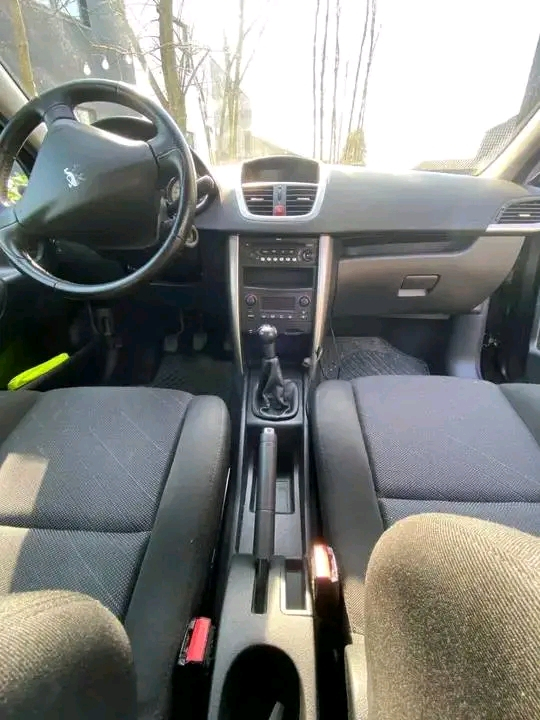 Peugeot